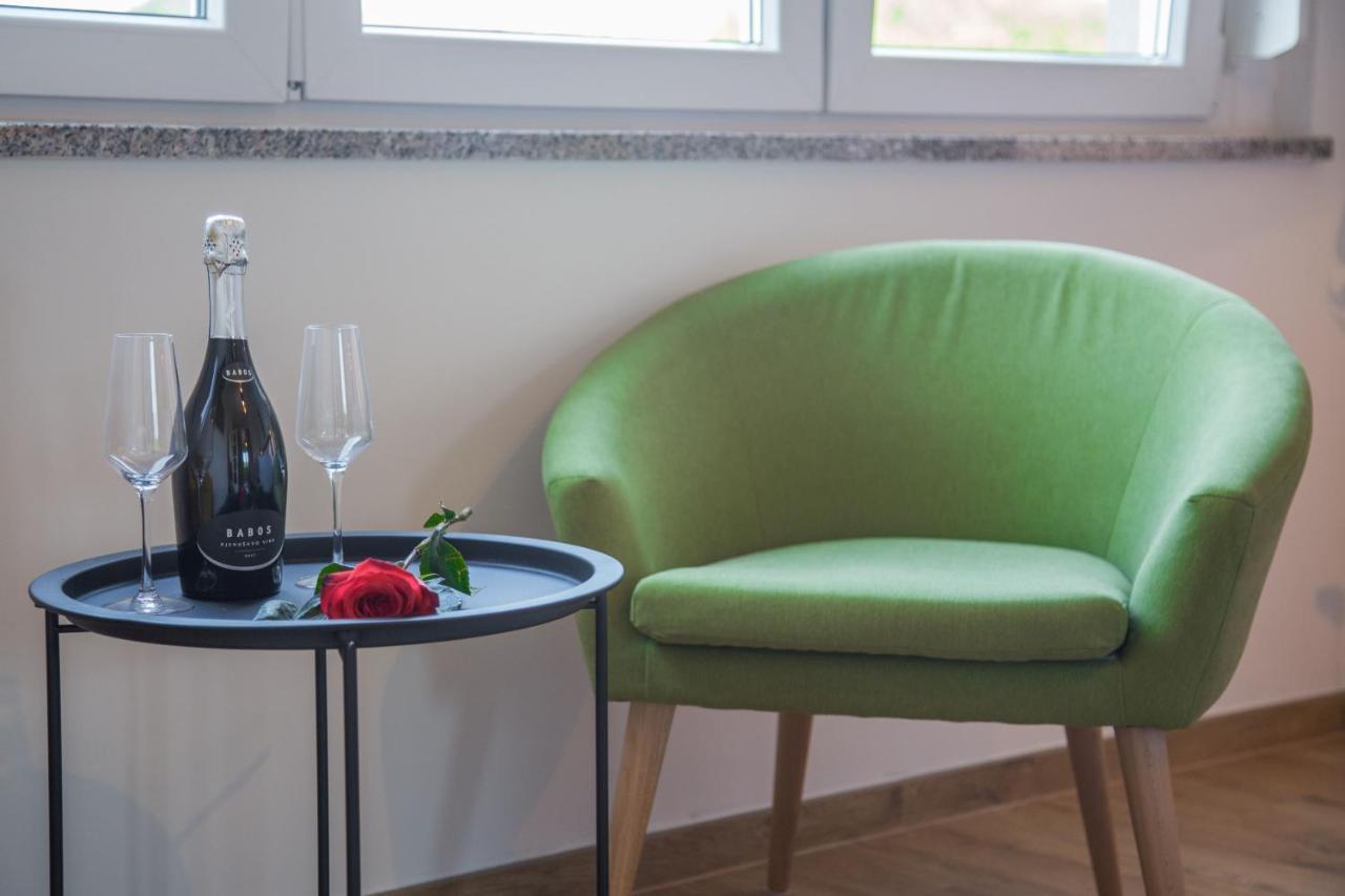 Sylvia Center Apartment Pula Eksteriør billede